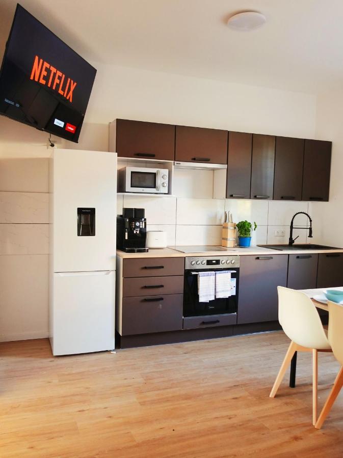 Luvono Apartments - 2 Schlafzimmer / Netflix / Disney+ Magdeburg Exterior foto